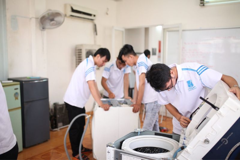 học nghề điện nước ra trường làm gì
