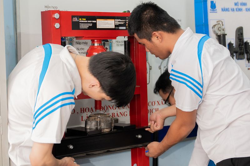 Cơ sở đào tạo nghề sửa chữa ô tô uy tín tại TP.HCM