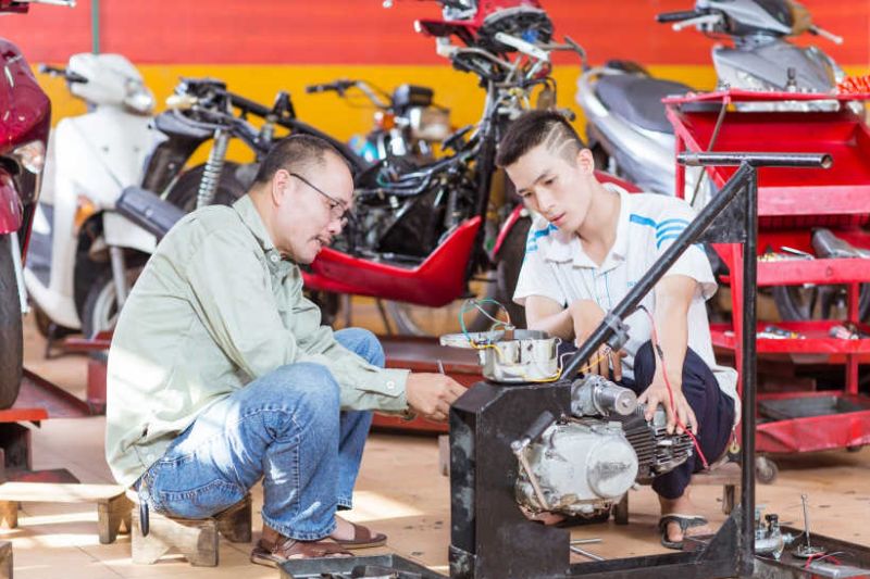 học nghề sửa xe máy có khó không