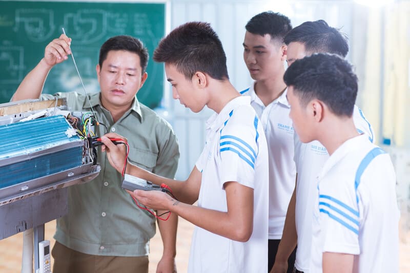 học nghề điện lạnh có khó không