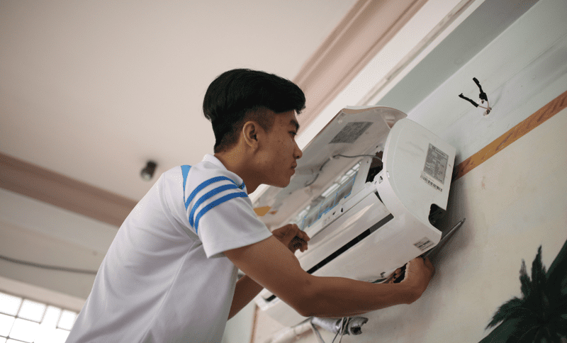 học nghề điện lạnh có khó không