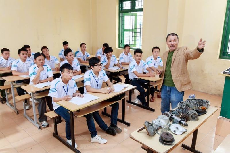 trung cấp điện công nghiệp và dân dụng