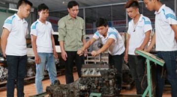 Có nên học trung cấp nghề ô tô không?