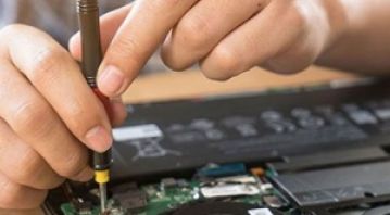 Khởi Nghiệp Bằng Mở Cửa Hàng Sửa Chữa Máy Tính & Máy Vi Tính Hiện Nay Có Được Ưa Chuộng Hay Không?