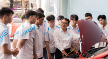 Nghề sửa ô tô lương bao nhiêu?