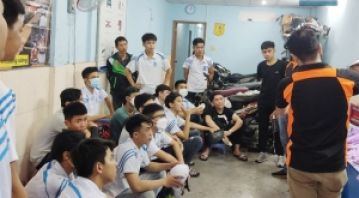 Học sửa xe máy có cần bằng cấp không?