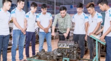 Đầu tư nâng cấp trang thiết bị dạy học theo hướng hiện đại 2018 – Dạy Nghề Thanh Xuân