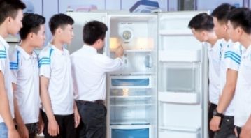 Nghề điện lạnh lương bao nhiêu? Thu nhập thợ điện lạnh năm 2026