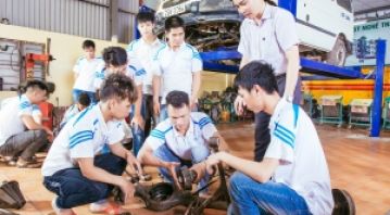 TÌM HIỂU CÁC THUẬT NGỮ TRÊN Ô TÔ ĐƯỢC VIẾT TẮT BẰNG TIẾNG ANH THƯƠNG GẶP