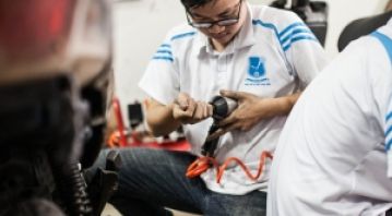 Học sửa xe máy có khó không? Người mới bắt đầu cần lưu ý gì?